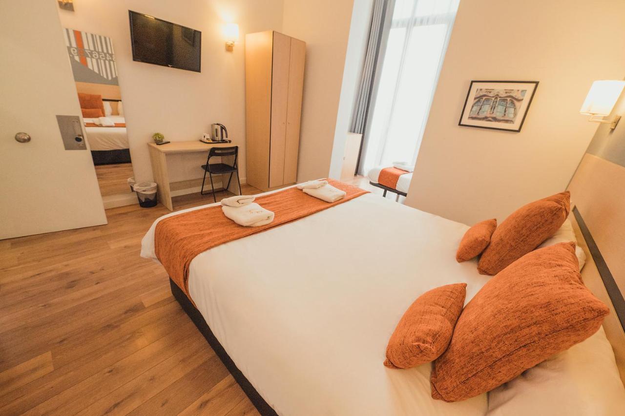 Hostal Live Natura Barcelona (Adults Only) Kültér fotó