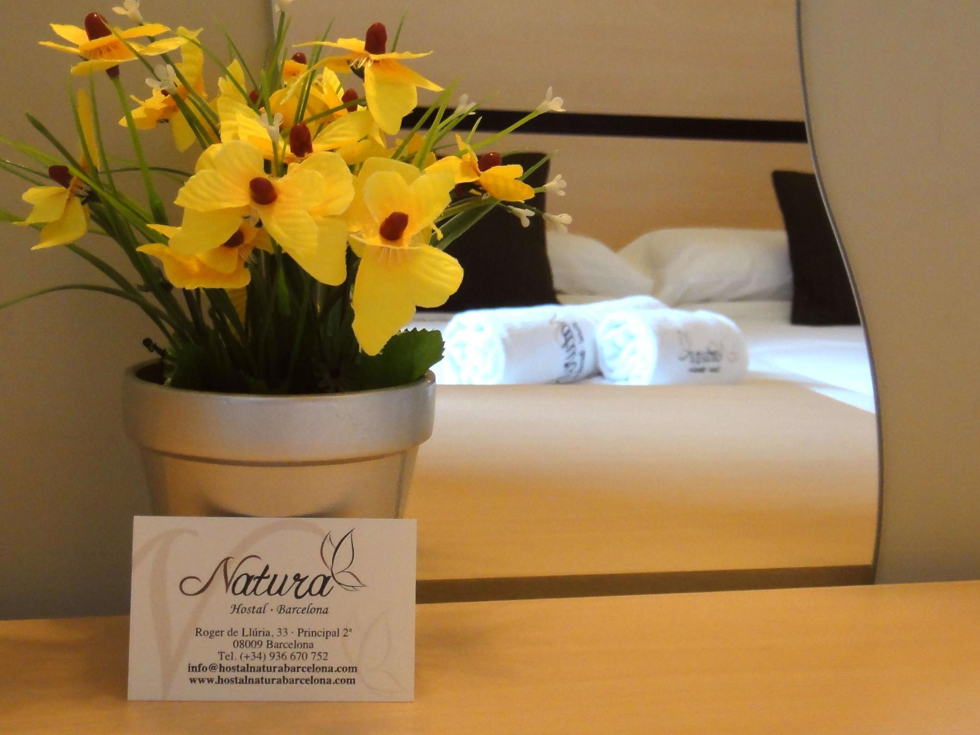 Hostal Live Natura Barcelona (Adults Only) Kültér fotó